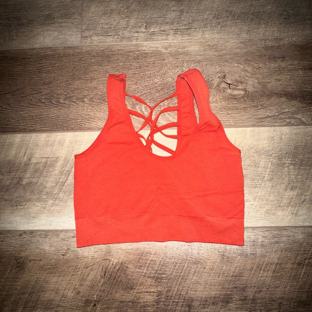 super cute workout top/bra